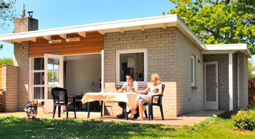 Вилла Villa RCN Toppershoedje 2