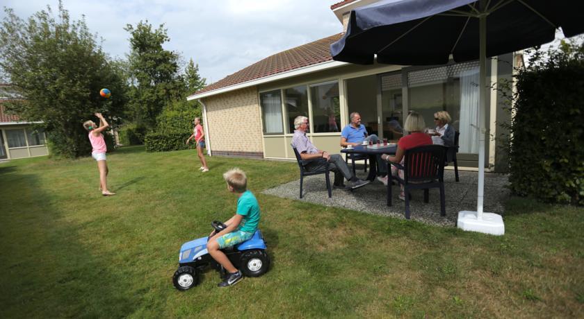 Отель Landgoed De Lindenbergh