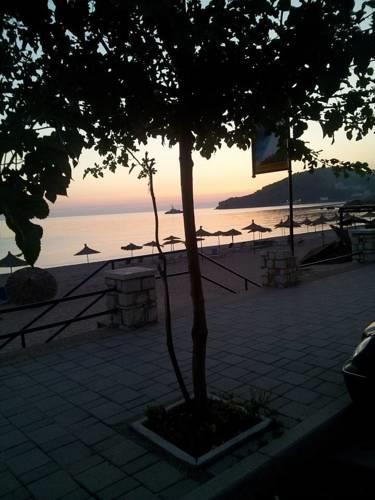 Отель Golden Beach Hotel