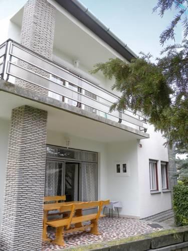 Апартаменты Holiday Home Balatonkeresztur 2