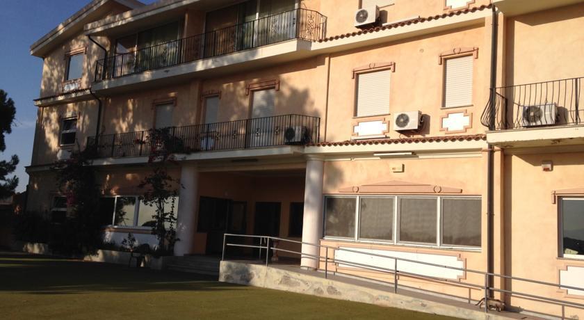 Отель Hotel Monreale