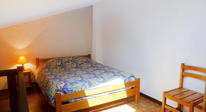Апартаменты Holiday home Les Amandines