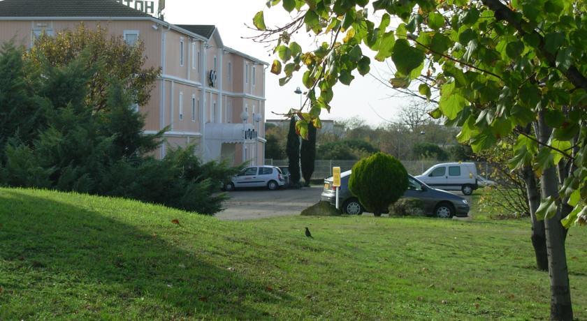 Отель Quick Palace Artigues-Près-Bordeaux