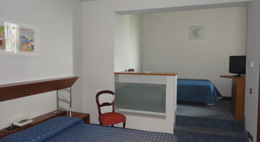 Отель Hotel Cravero