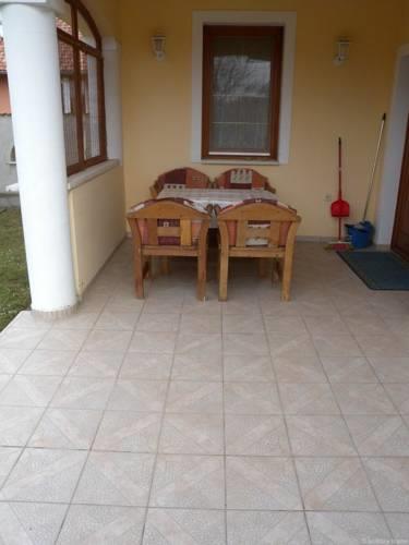 Апартаменты Apartment Balatonszentgyorgy 1