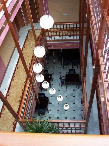 Отель Hotel Don Miguel Plaza