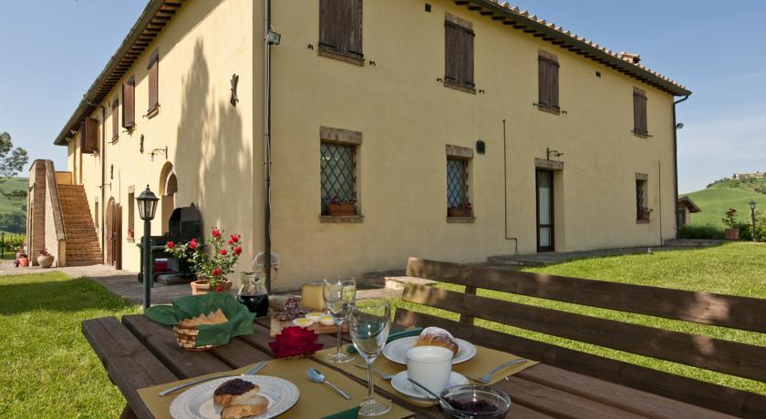 Отель Podere Canapaccia