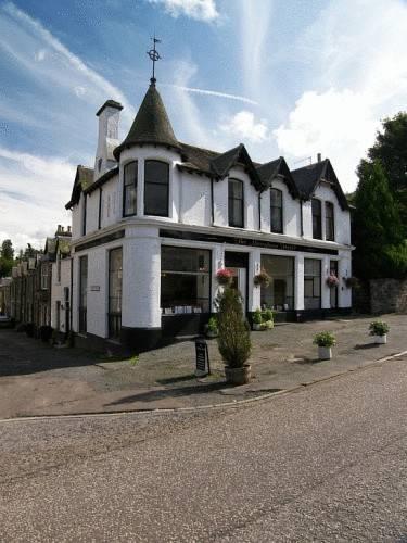 Отель The Merryburn Hotel