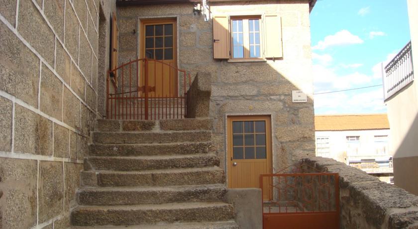 Апартаменты Holiday home Casa do Serradouro