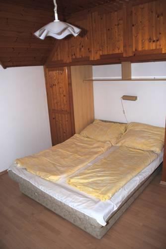 Апартаменты Apartment Orvenyes 1
