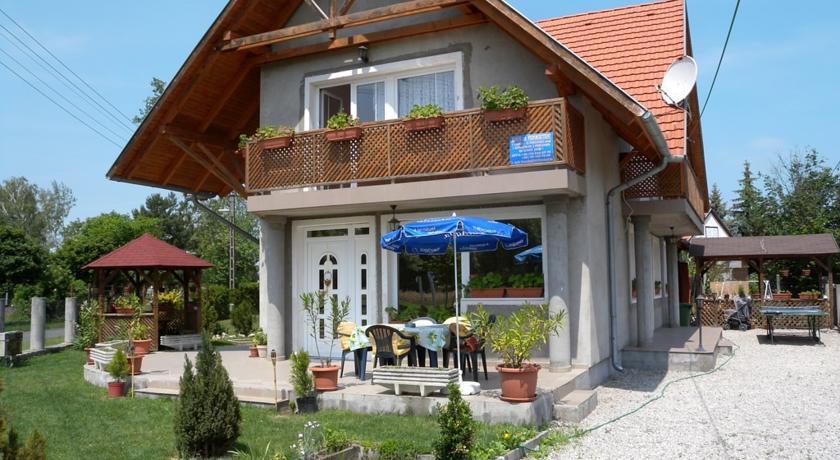 Апартаменты Apartment Balatonkeresztur 2