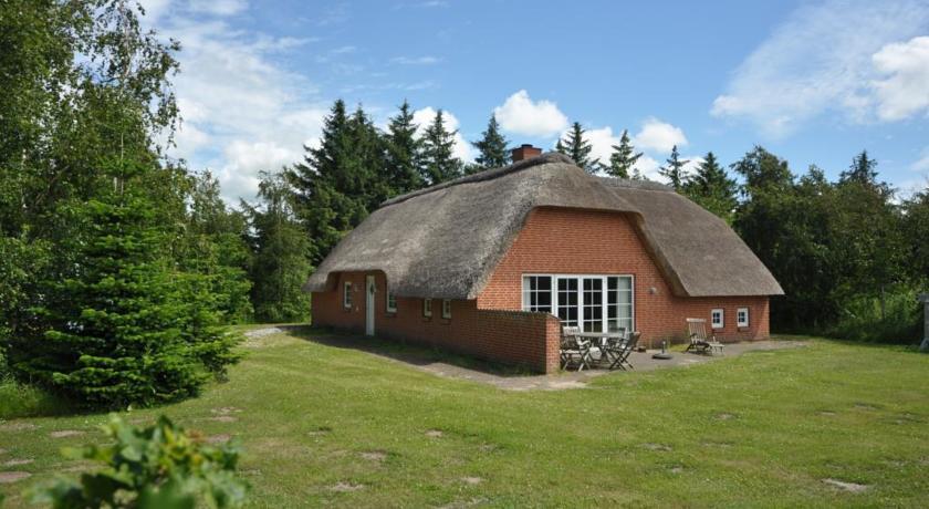 Апартаменты Holiday home Bækbyvej 102