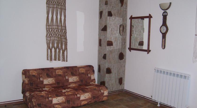 Отель Perika House