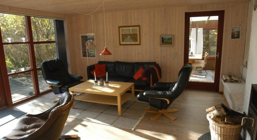 Апартаменты Holiday home Kaprifolievej 6