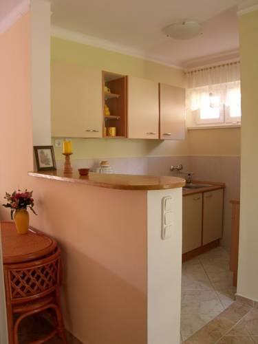 Апартаменты Apartment Balatonfenyves 2