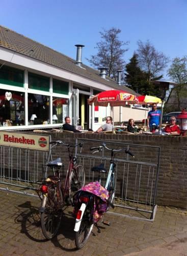 Отель recreatiepark de Grootevliet