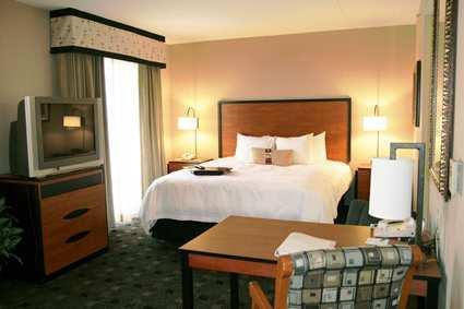 Отель Hampton Inn and Suites Indianapolis-Fishers