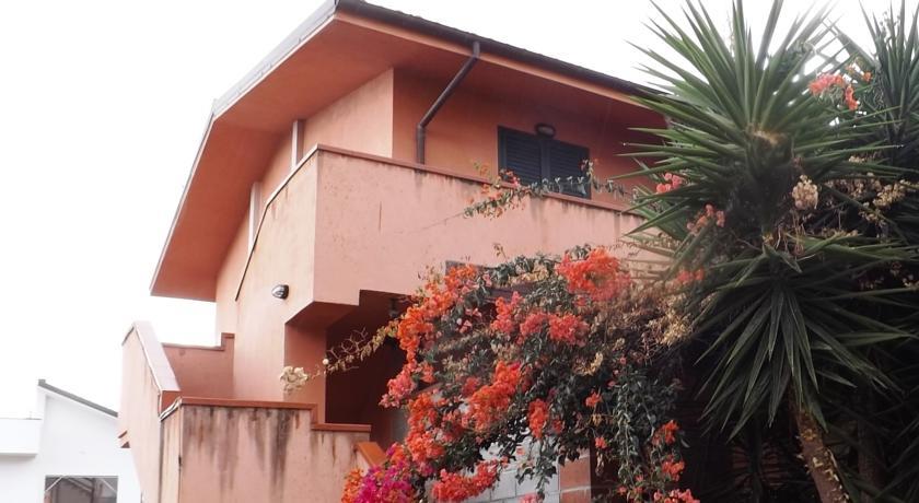 Апартаменты Villa MAGAEDA 2