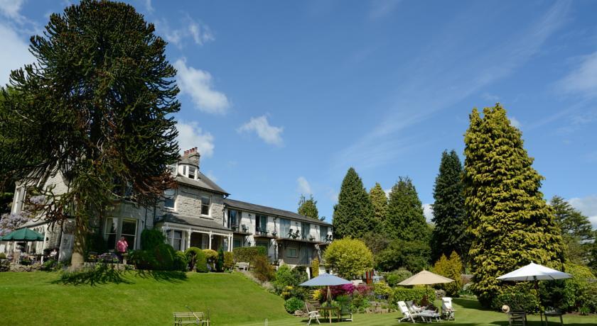 Отель Clare House Hotel