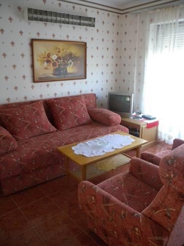 Апартаменты Holiday Home Balatonszarszo 5