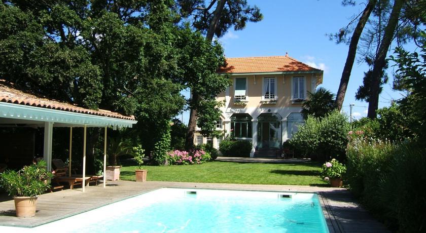 Вилла Villa Les Délices