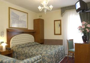 Zecchini Hotel