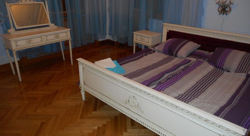 Гостевой дом Retro House