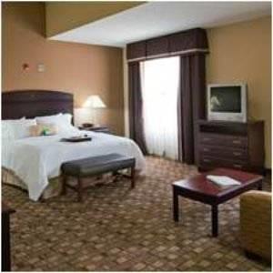 Отель Hampton Inn & Suites Burlington