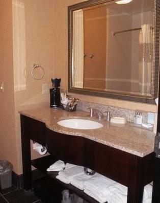 Отель Hampton Inn & Suites Brownsburg