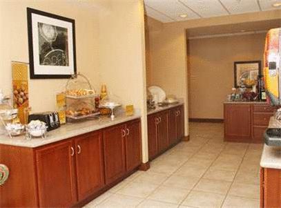 Отель Hampton Inn Pine Grove