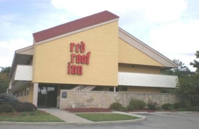 Отель Red Roof Inn Cincinnati East - Beechmont