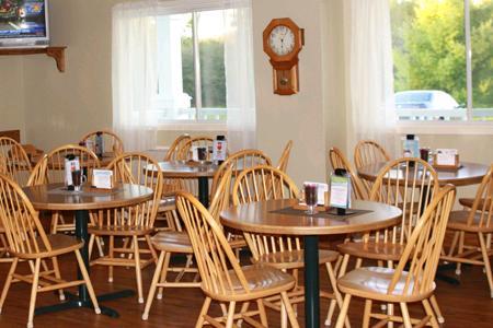Отель Lakeview Inn & Suites - Miramichi