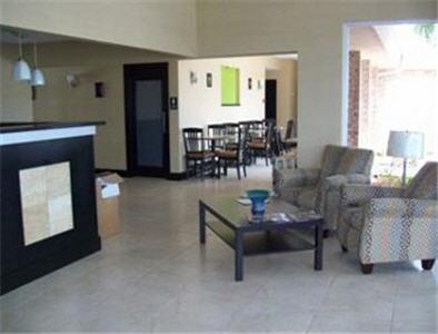 Отель Days Inn Hinesville