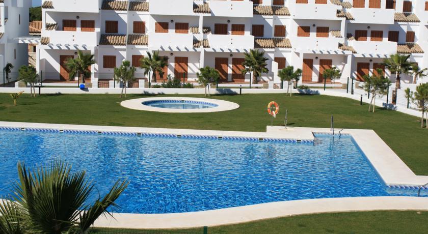 Апартаменты Apartamentos Vacacionales La Carrajolilla