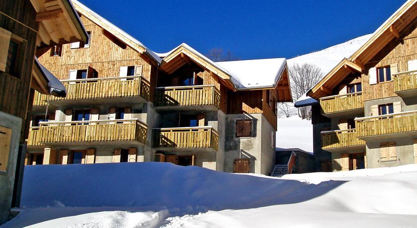 Апартаменты Two-Bedroom Apartment Hameau Des Aiguilles 1