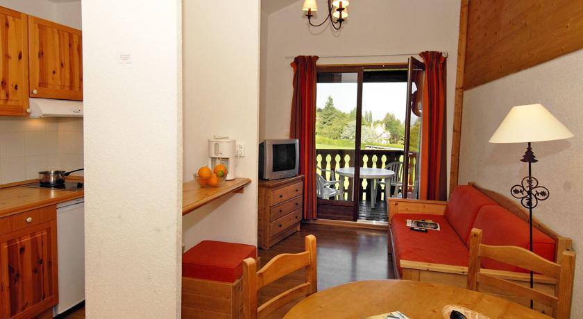 Апартаменты One-Bedroom Apartment Les Chalets D'Evian 2