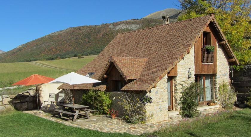 Апартаменты Gite Le Clos de Lumière