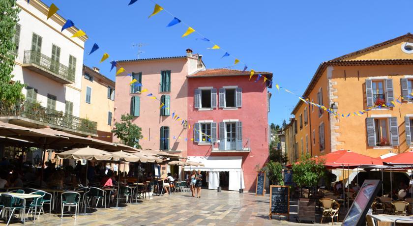 Апартаменты Valbonne Apartments