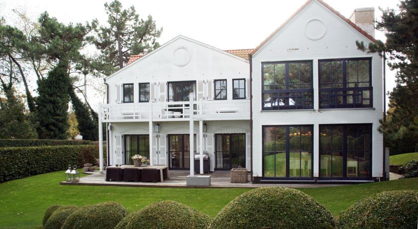 Villa All Green