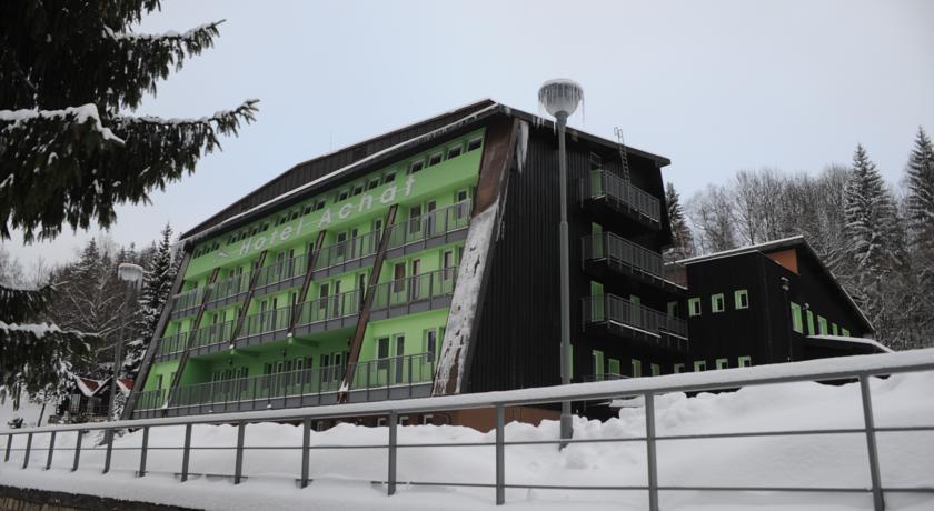 Отель Hotel Achát