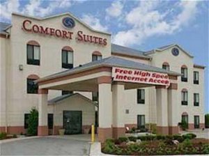 Отель Comfort Suites North