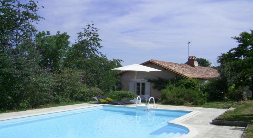 Вилла Villa in Saint Sulpice De Roumagnac
