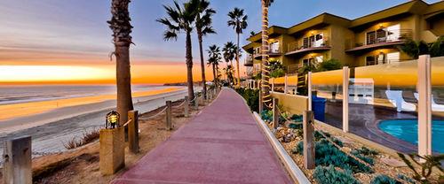 Pacific Terrace Hotel