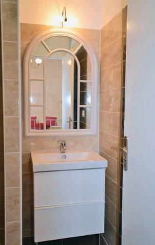 Апартаменты Holiday home Les Eyzies 75 with Outdoor Swimmingpool