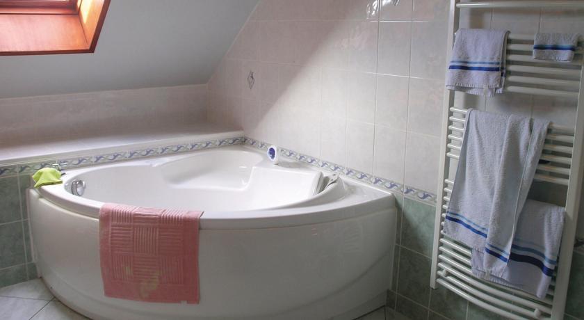 Апартаменты Holiday home Tonquedec *XCIV *