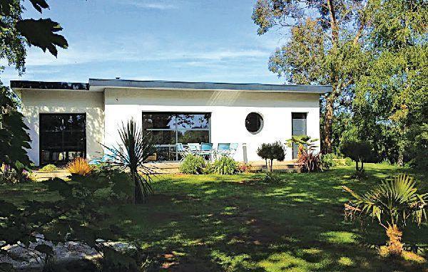 Апартаменты Holiday home Plobannalec-Lesconil *XVI *