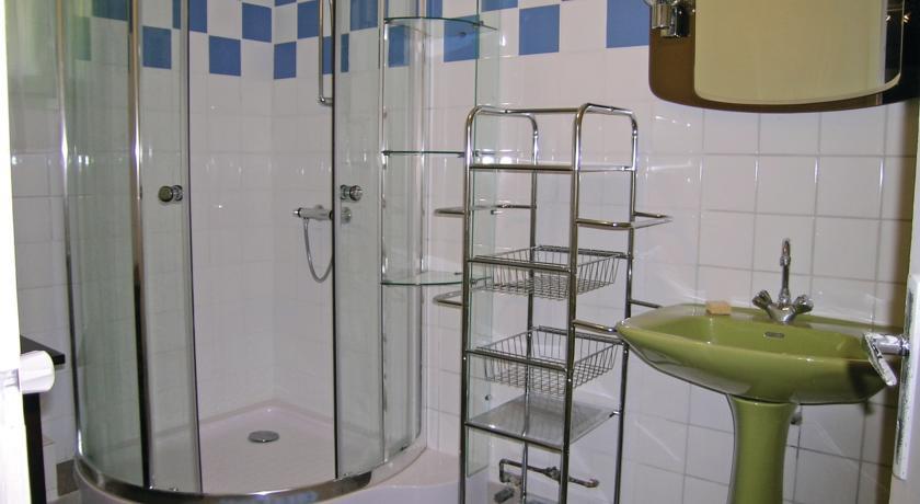 Апартаменты Holiday home Lanvaudan *XXXIV *