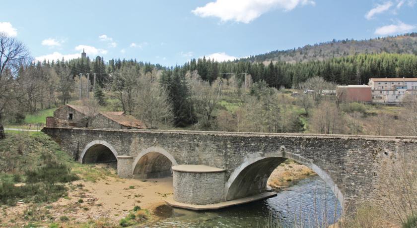 Апартаменты Apartment La Bastide Puylaurent *LVII *