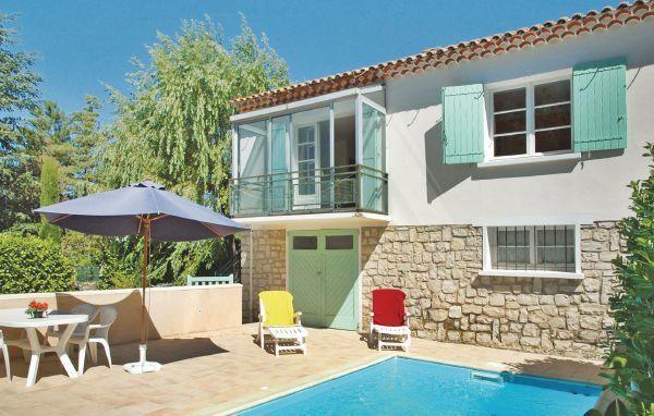 Апартаменты Holiday home Sault 18 with Outdoor Swimmingpool
