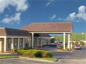 Отель Quality Inn & Suites Downtown